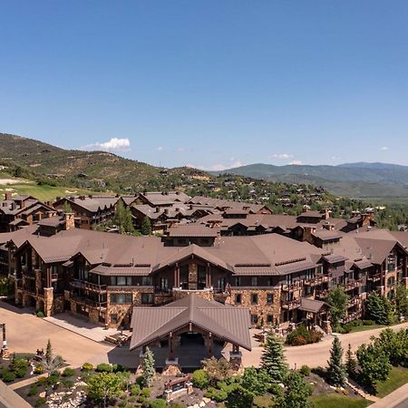 Waldorf Astoria Park City Hotel Exterior photo