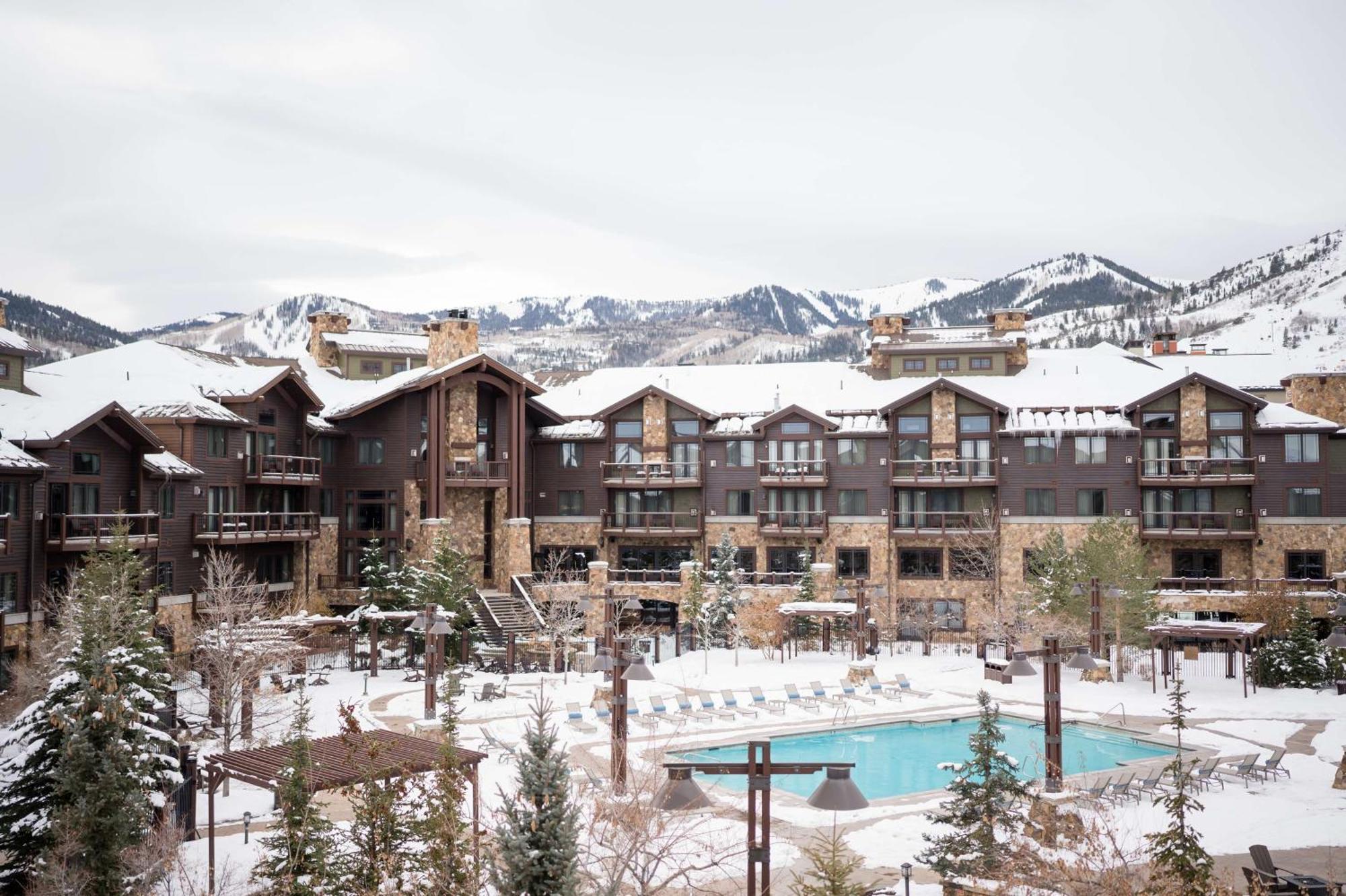 Waldorf Astoria Park City Hotel Exterior photo