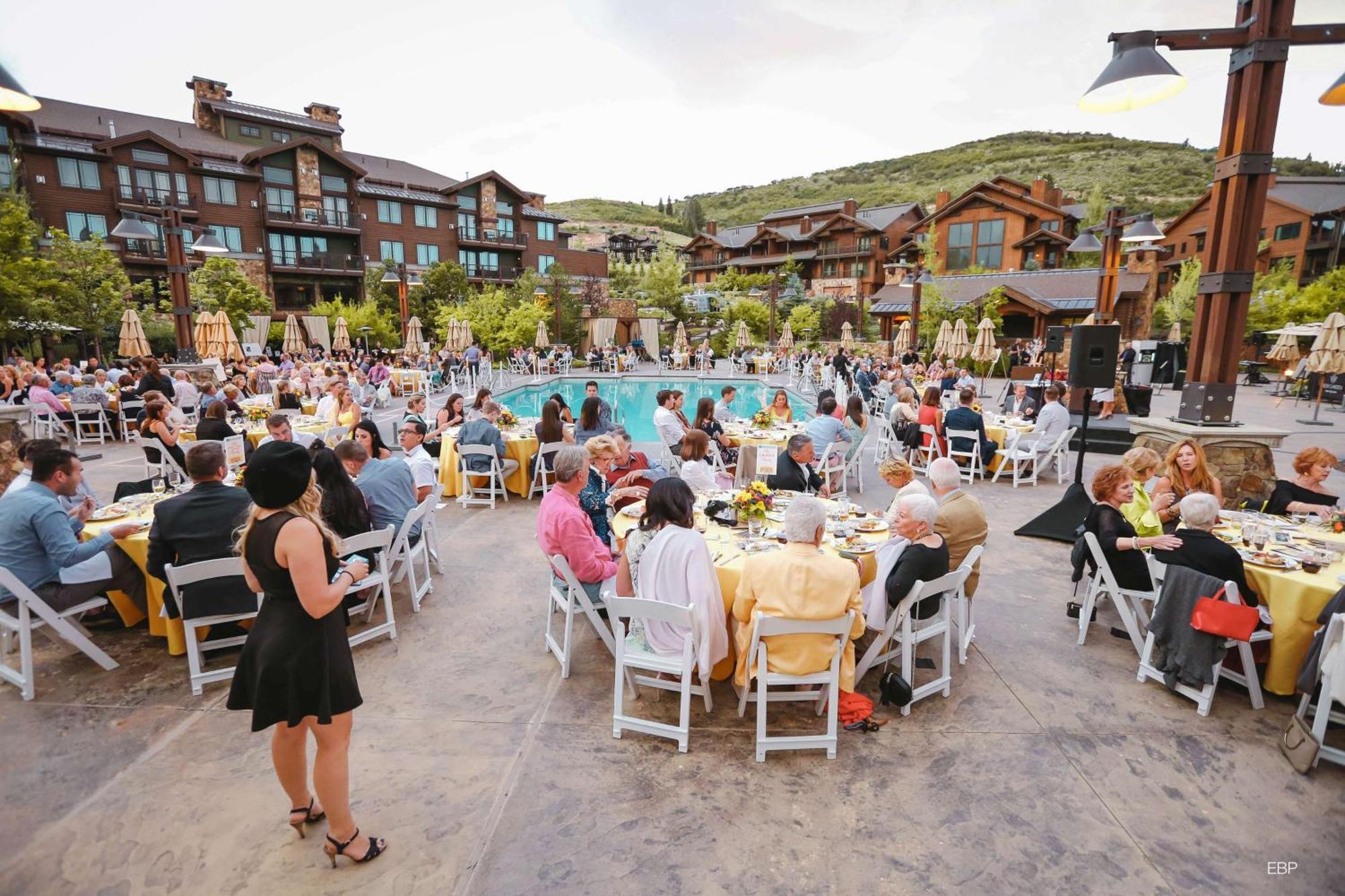 Waldorf Astoria Park City Hotel Exterior photo