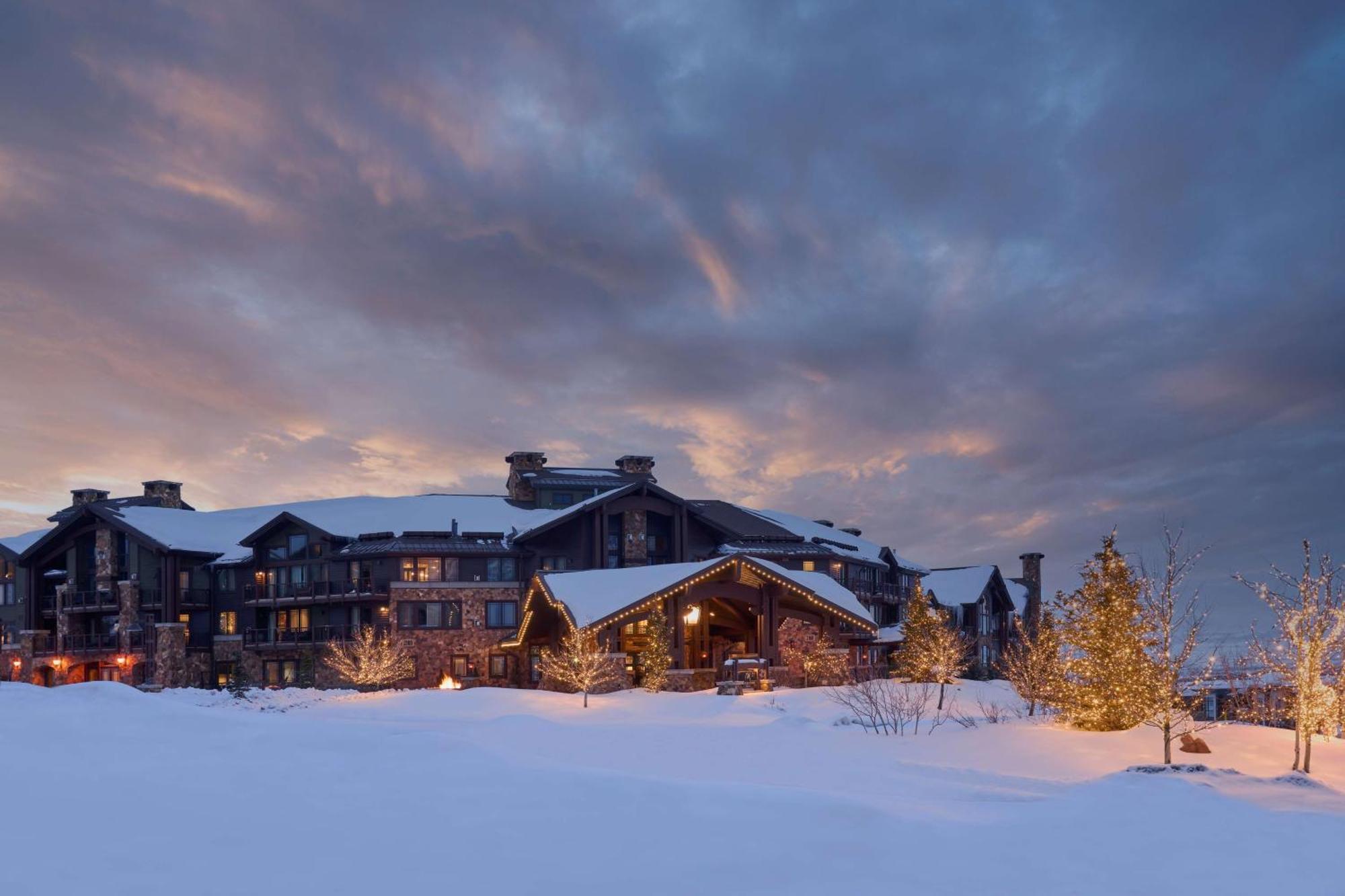 Waldorf Astoria Park City Hotel Exterior photo