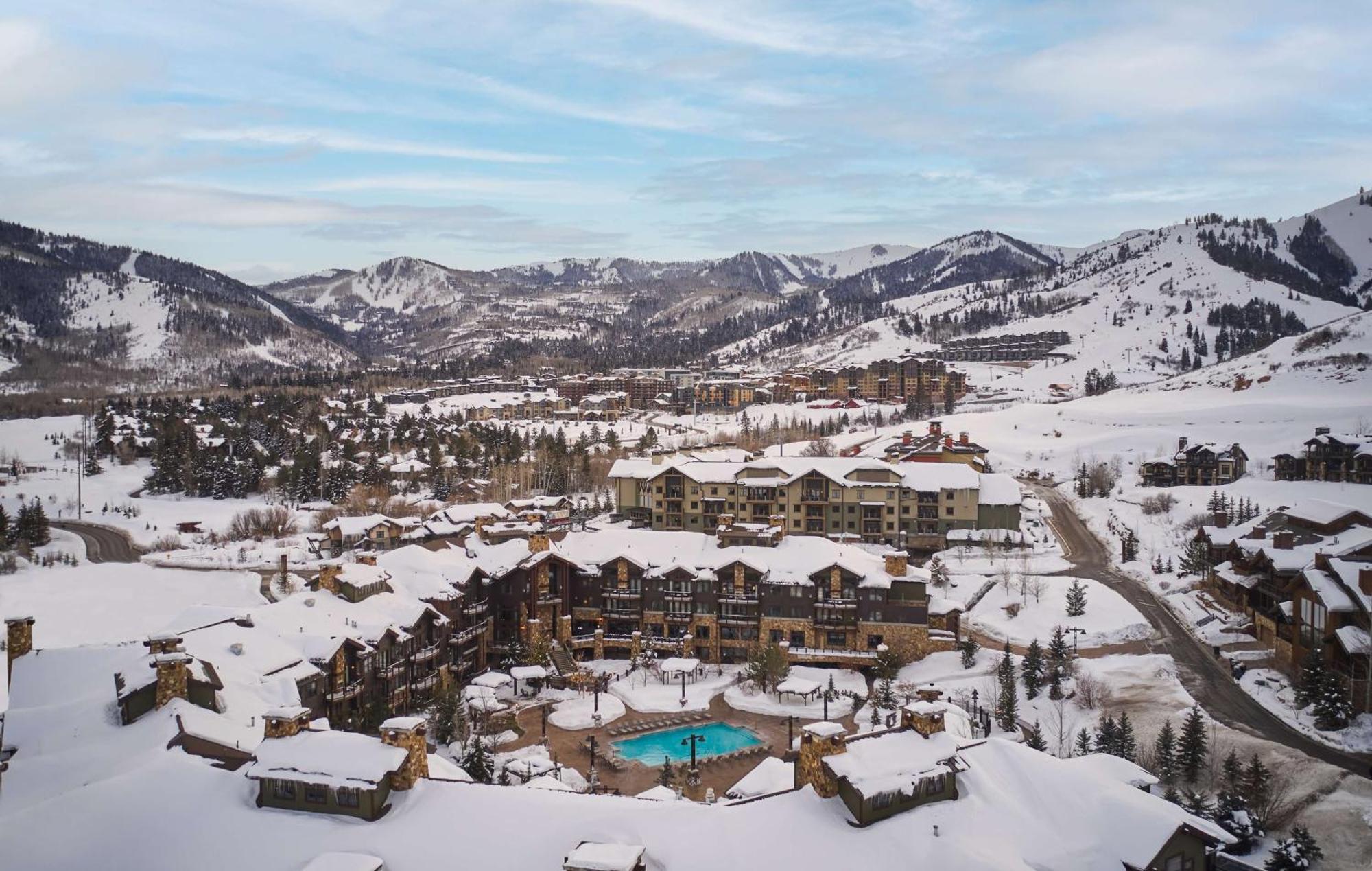 Waldorf Astoria Park City Hotel Exterior photo