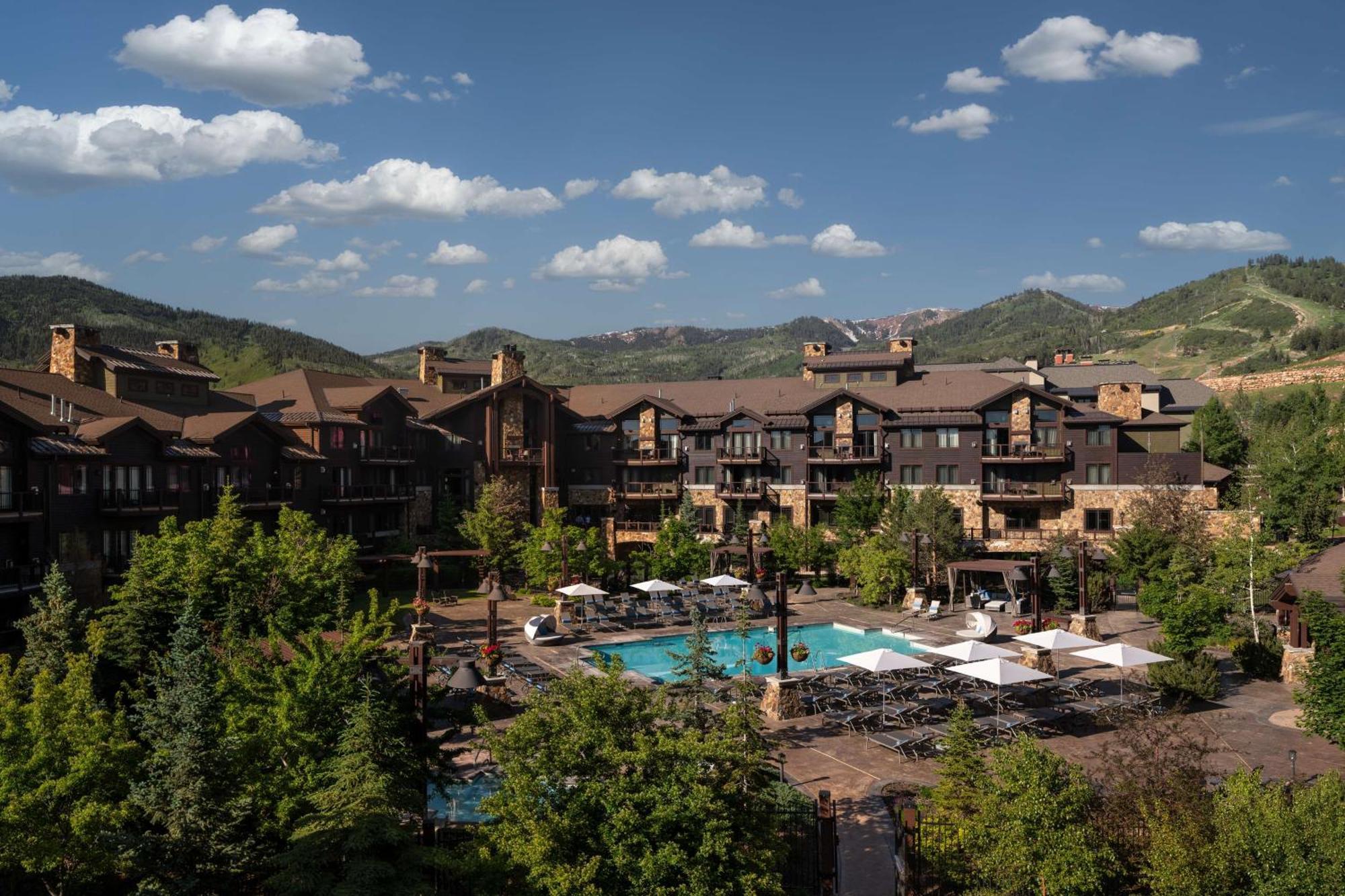 Waldorf Astoria Park City Hotel Exterior photo