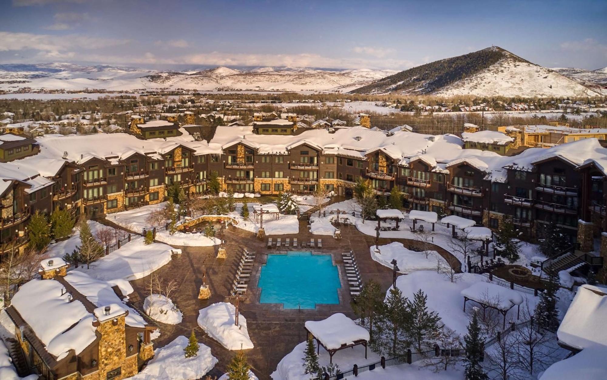 Waldorf Astoria Park City Hotel Exterior photo