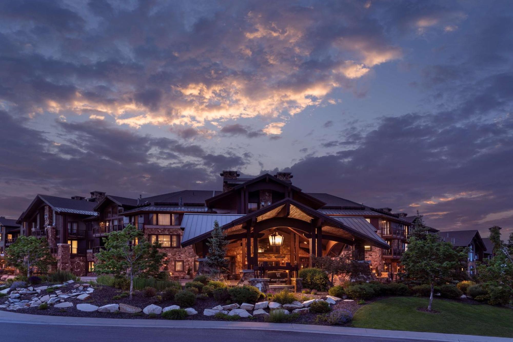 Waldorf Astoria Park City Hotel Exterior photo